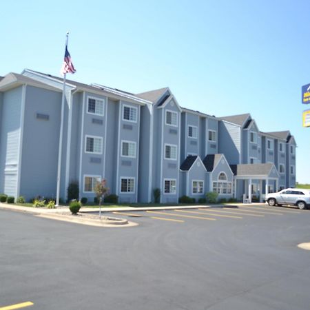 Microtel Inn & Suites Tomah Exterior photo