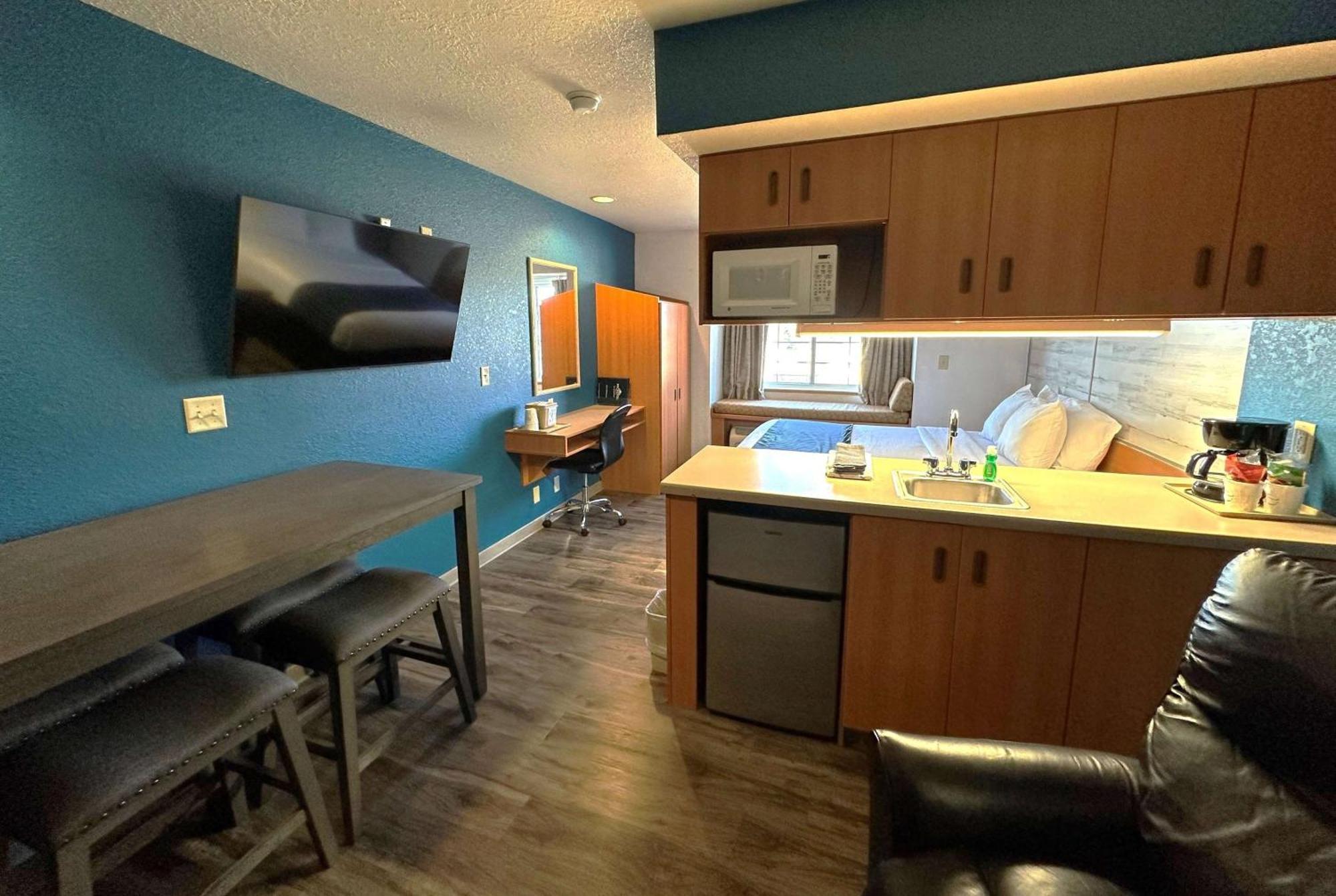 Microtel Inn & Suites Tomah Exterior photo