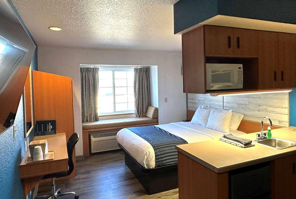 Microtel Inn & Suites Tomah Room photo