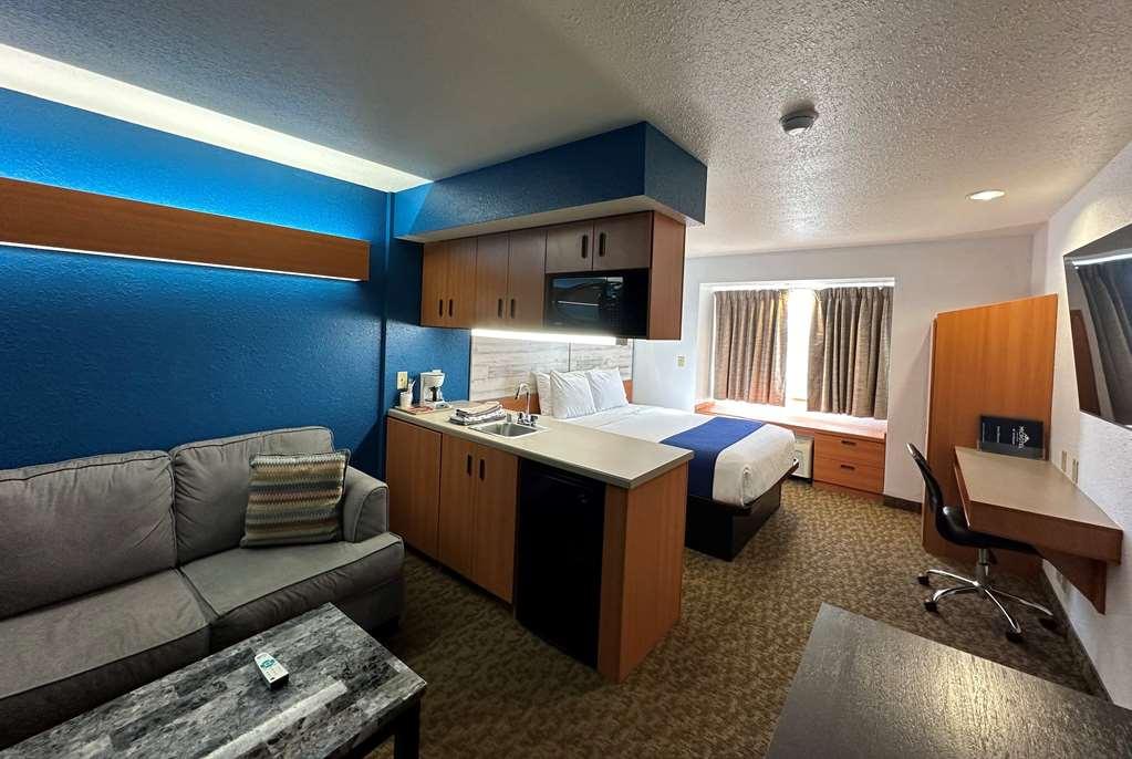 Microtel Inn & Suites Tomah Room photo