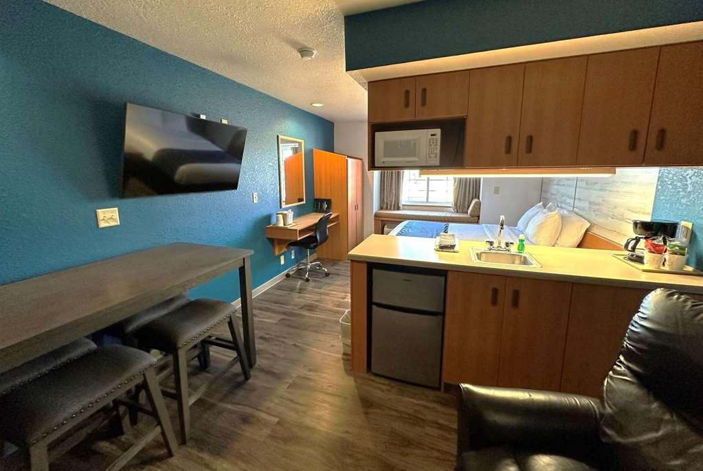 Microtel Inn & Suites Tomah Room photo
